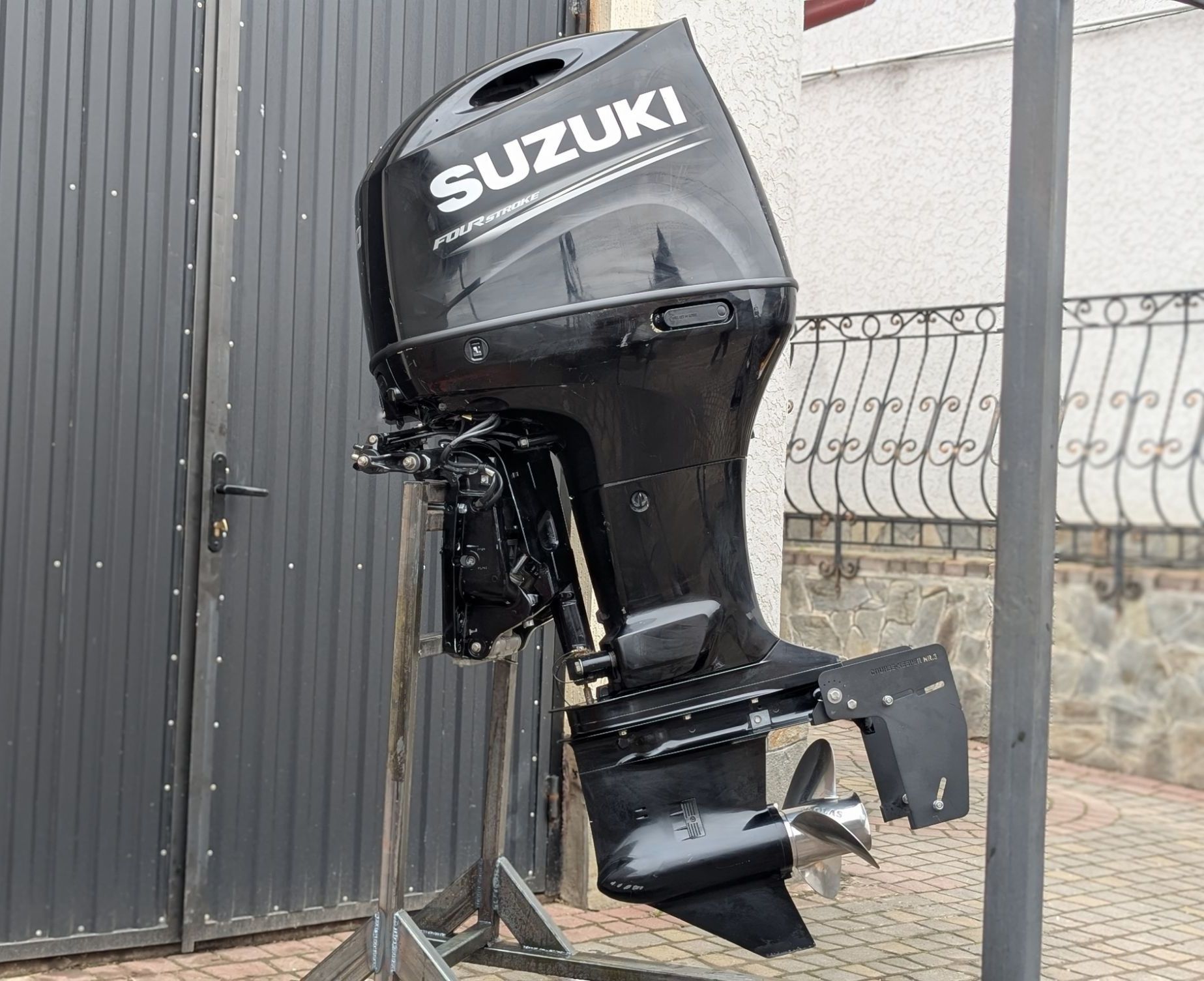 лодочний двигун Suzuki 150HP (2020)