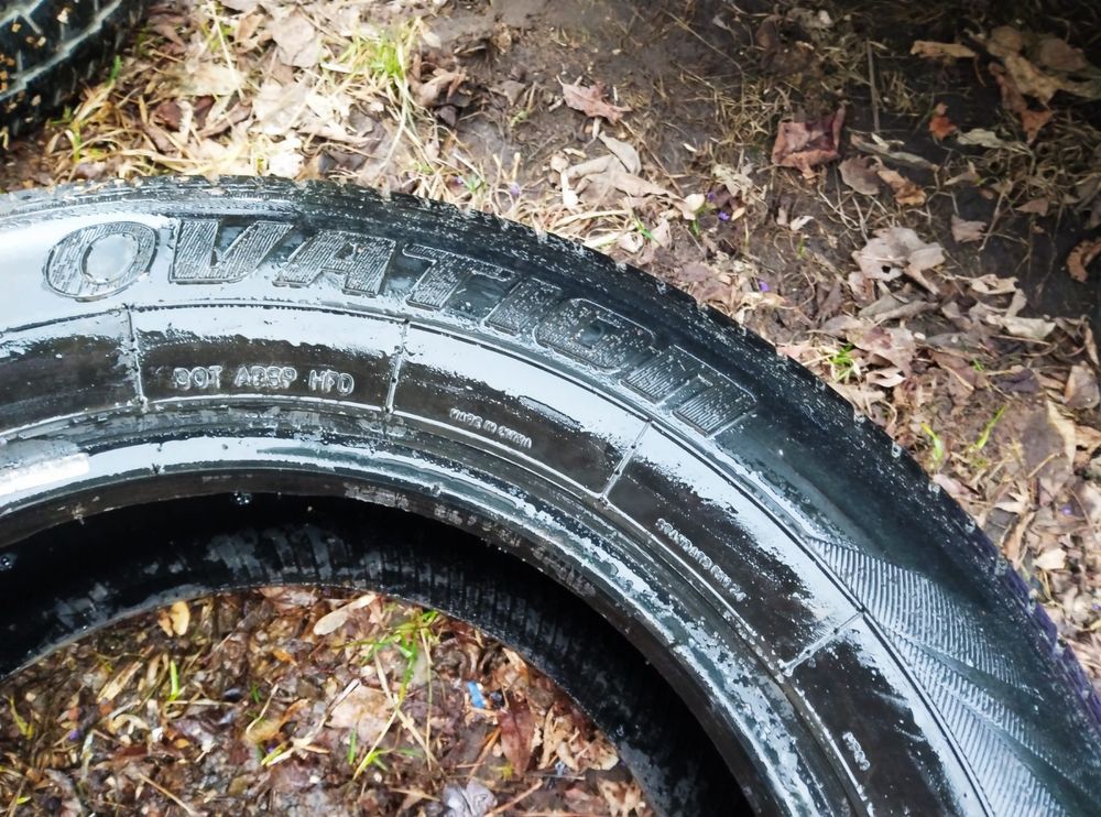 Шини Hankook 215/75/R17,5 з дисками