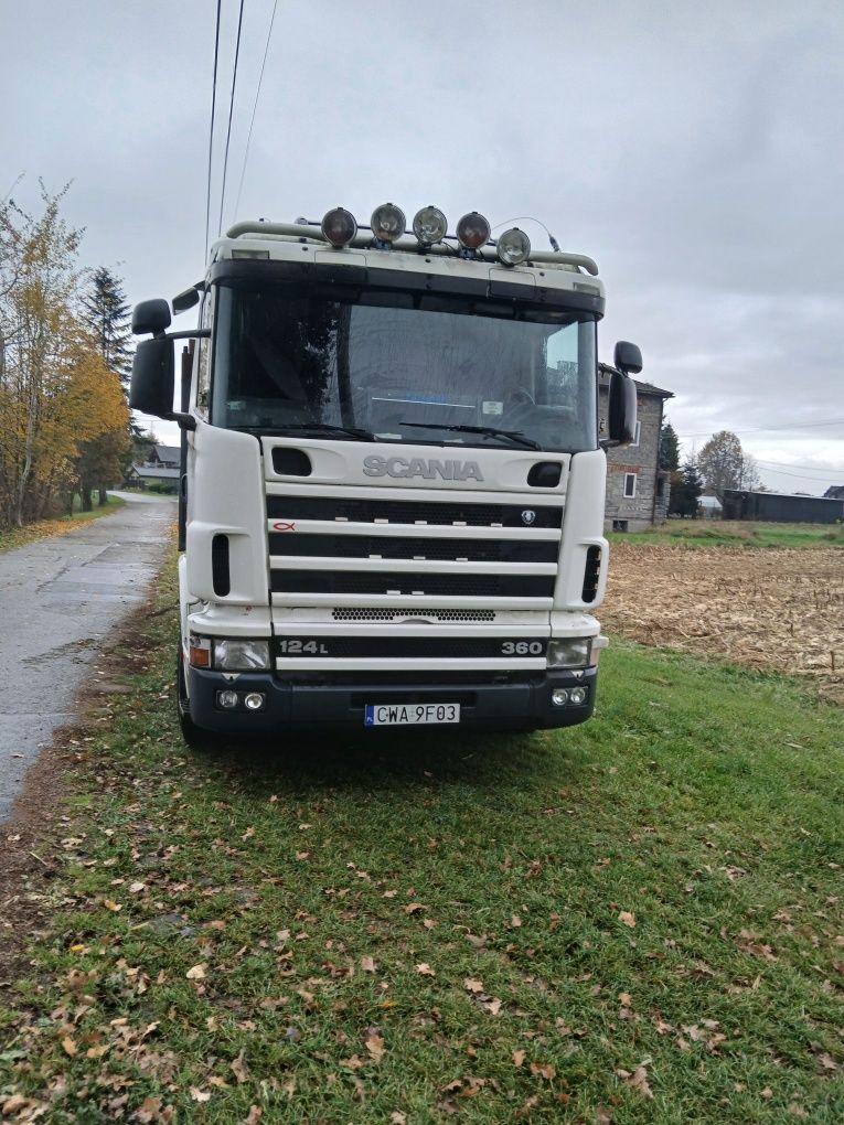 Transport ciężarowy materiałów sypkich 16ton
