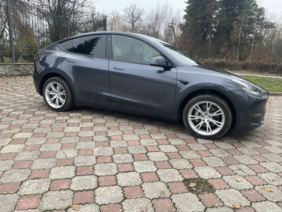 Tesla Y 2023, 38 тис пробіг