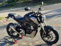 Honda CB 125 R 2018 • 10 600 km • wydech Radical • Transport