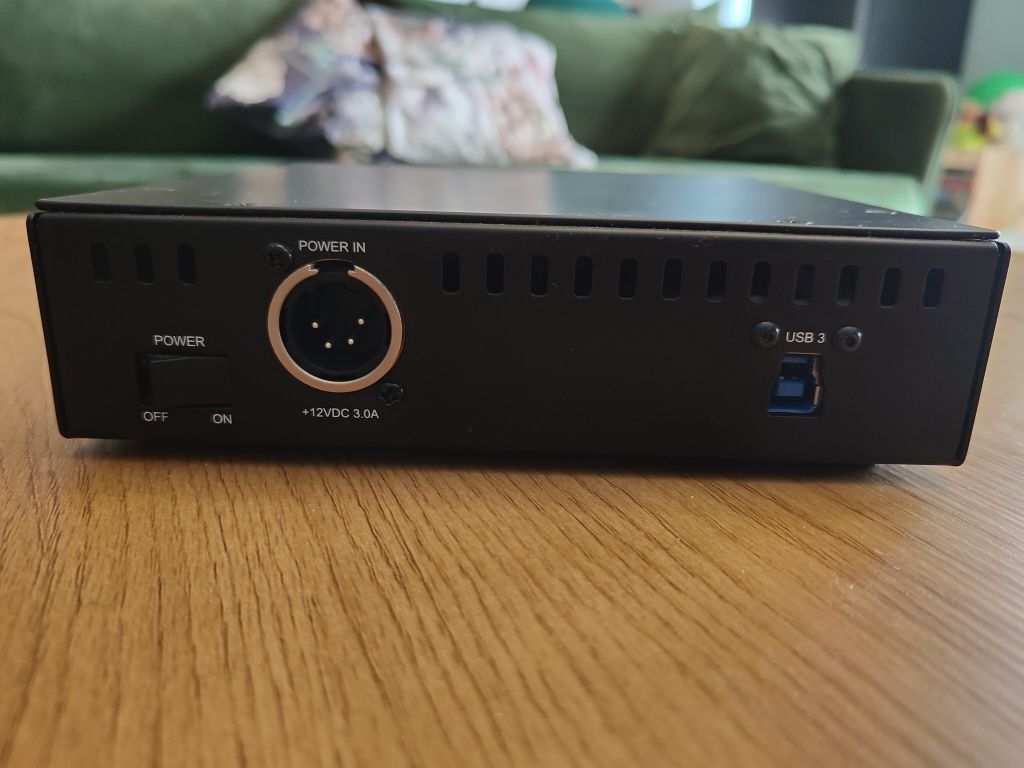 Universal Audio Satellite Octo USB 3.0 - Stan Idealny