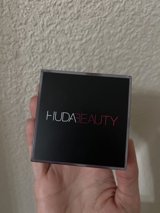puder huda beauty easy bake loose Pound cake nowa