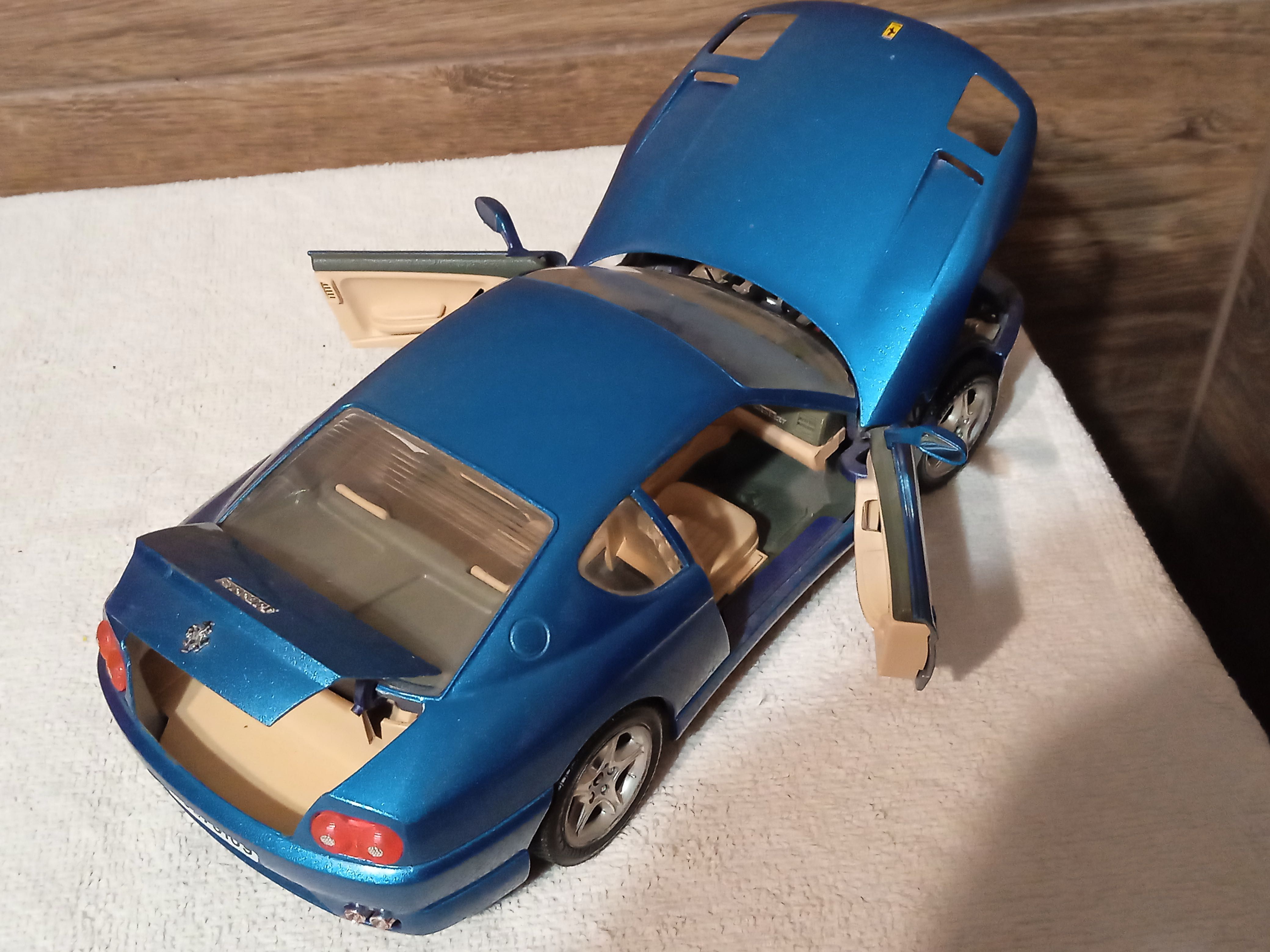 model Ferrari 456 GT 1992 Burago 1/18