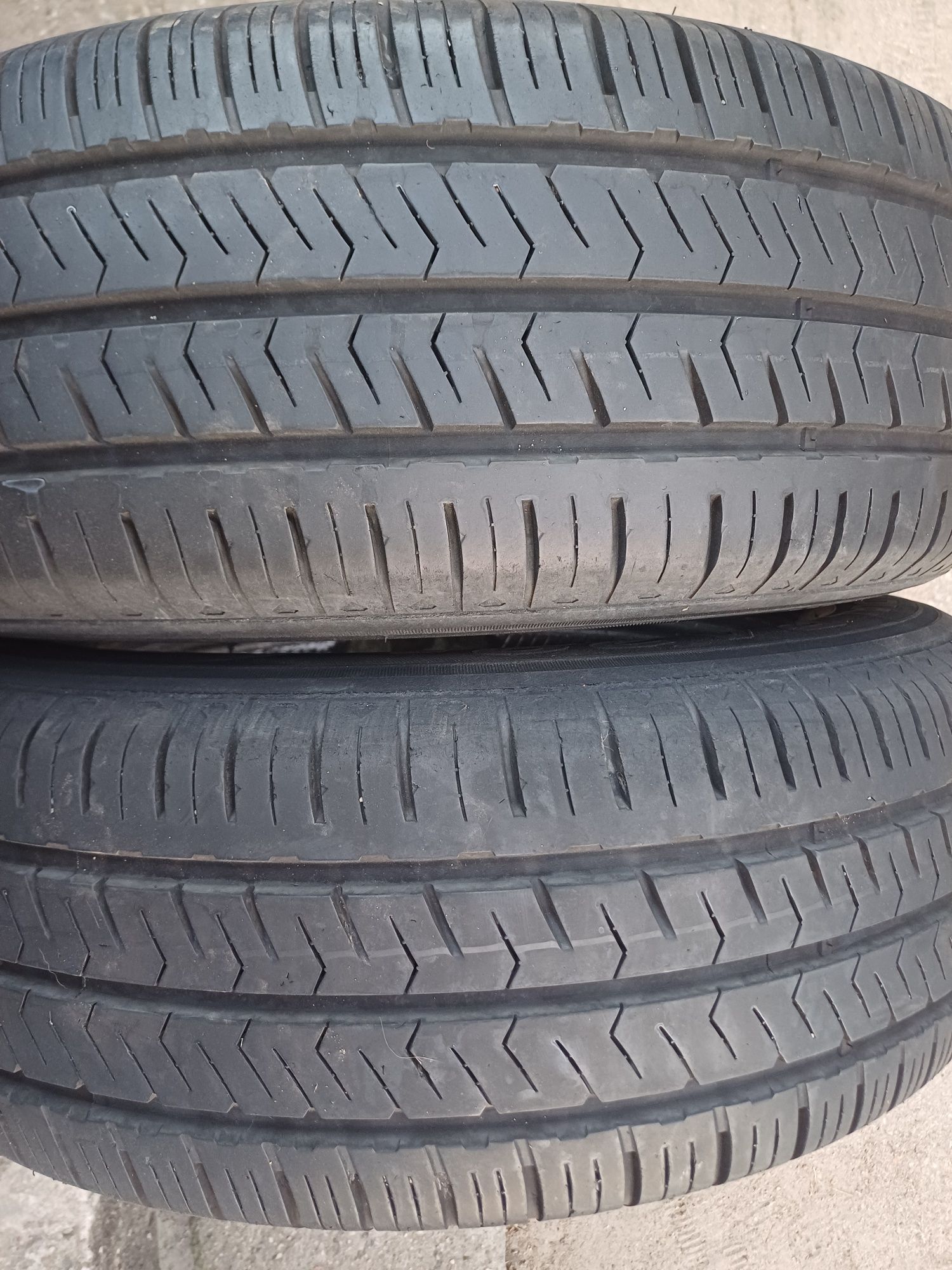 Dwie wzmacniane opony na lato 215 65 R16C Hankook Radial RA28 bus van