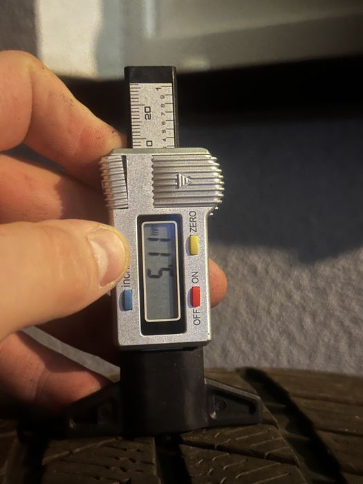 Opony Barum Polaris !! 235/40/R19 !!