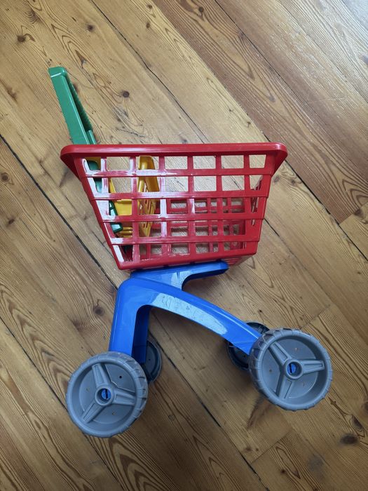 wózek sklepowy na zakupy