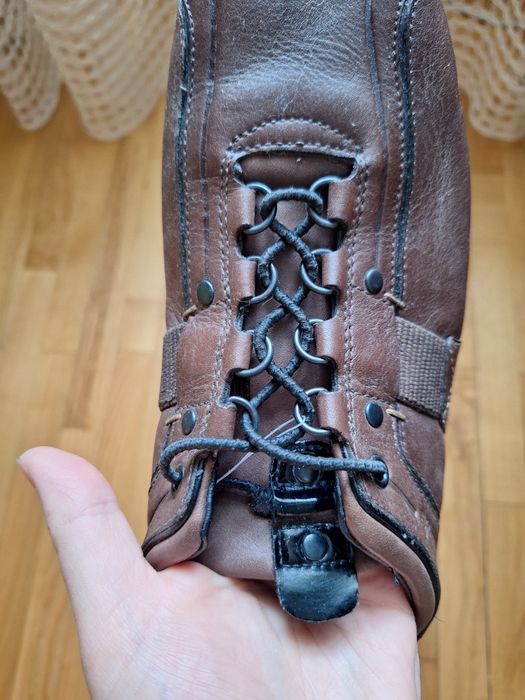 Туфлі шкіряні Clarks