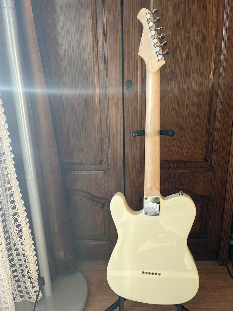 Gitara elektryczna Aria Pro II 615 Frontier kremowa