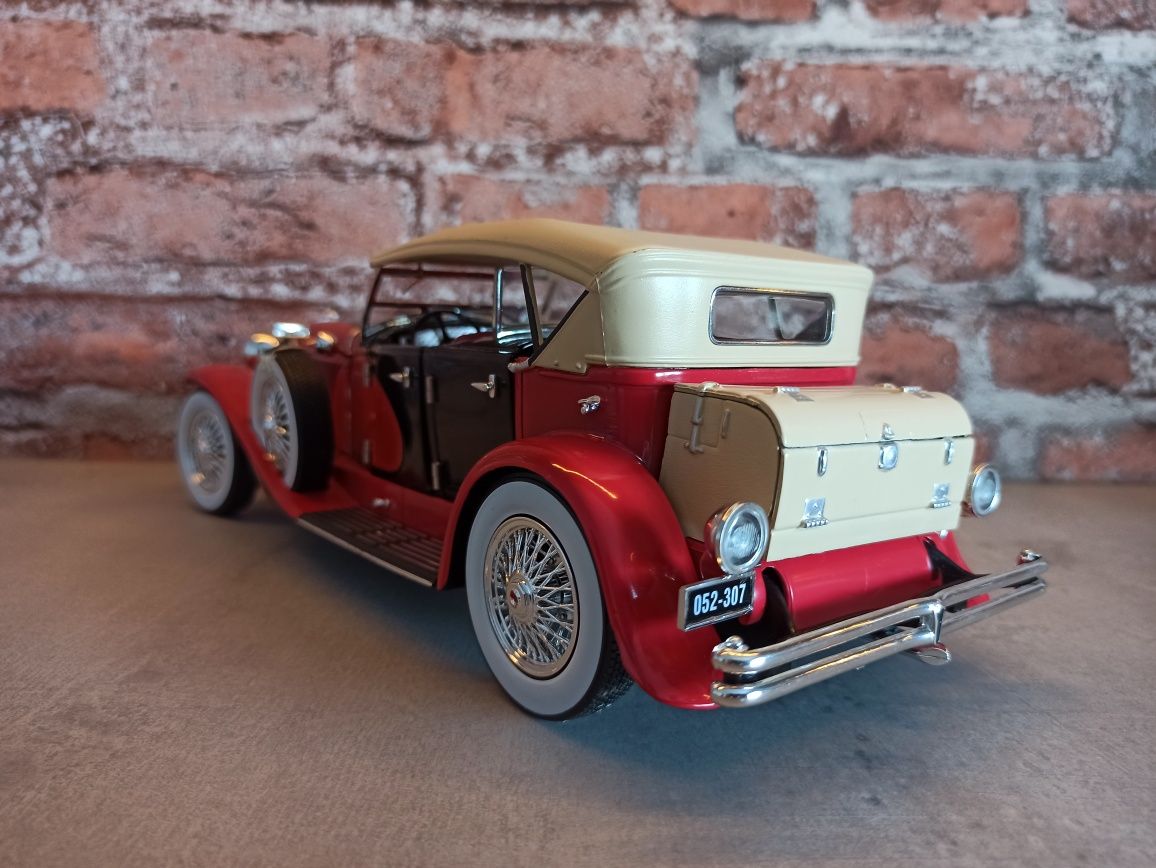 Model Duesenberg II Sj 1/18