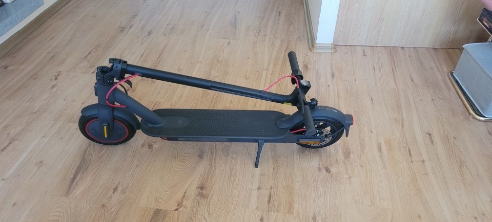Hulajnoga elektryczna Xiaomi Scooter Mi Pro 2 Jak nowa Gwarancja