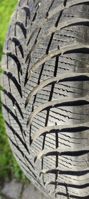 Opony zimowe 6mm 185/65/15 Goodyear 2N