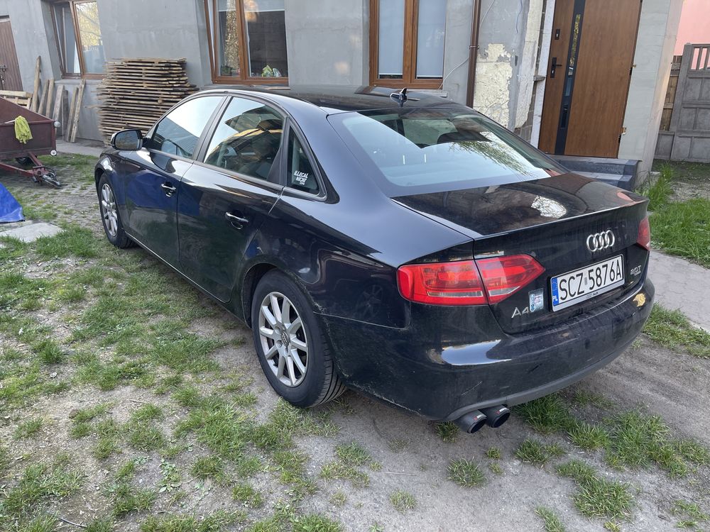 Audi a4b8 2.0tfsi 211km quattro