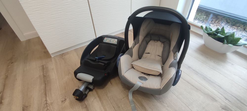 Fotelik Maxi - Cosi 0-13 kg + baza Maxi - Cosi EasyFix