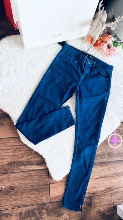 ZARA Klasyczny zestaw kremowy sweterek + jeansy styl Basic Roz. 36(S)