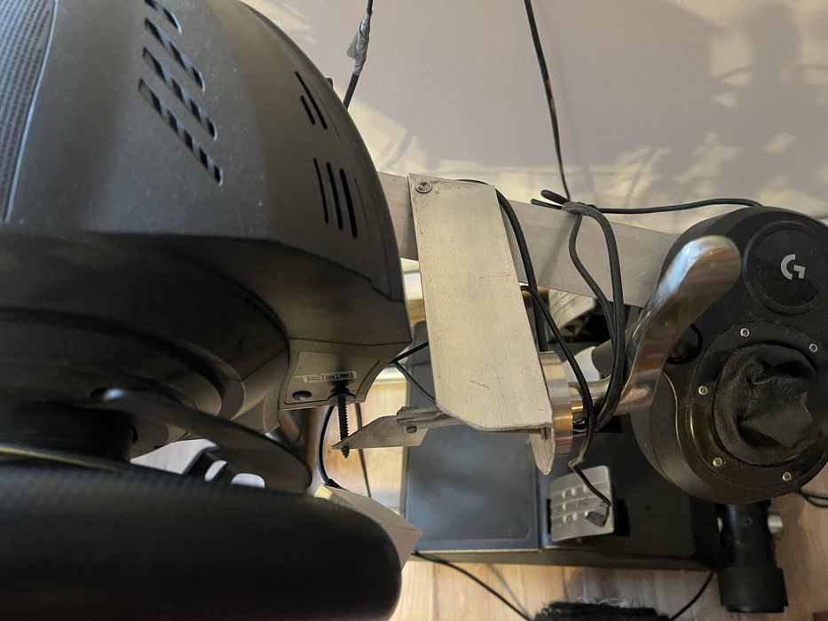 Thrustmaster t300 + shifter g29 kierownica do gier zamienie