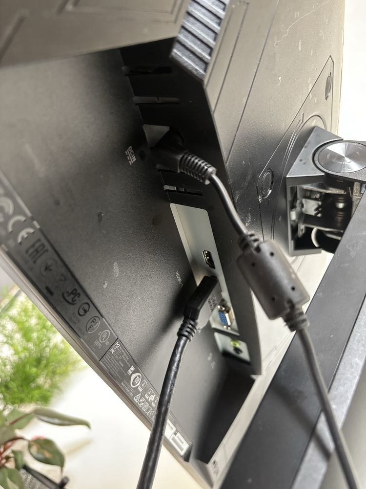 Monitor Asus 24 cale