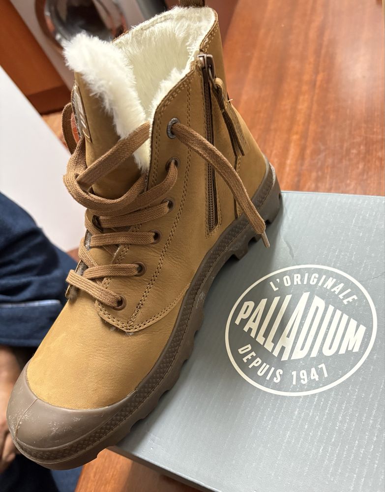 Botas novas palladium