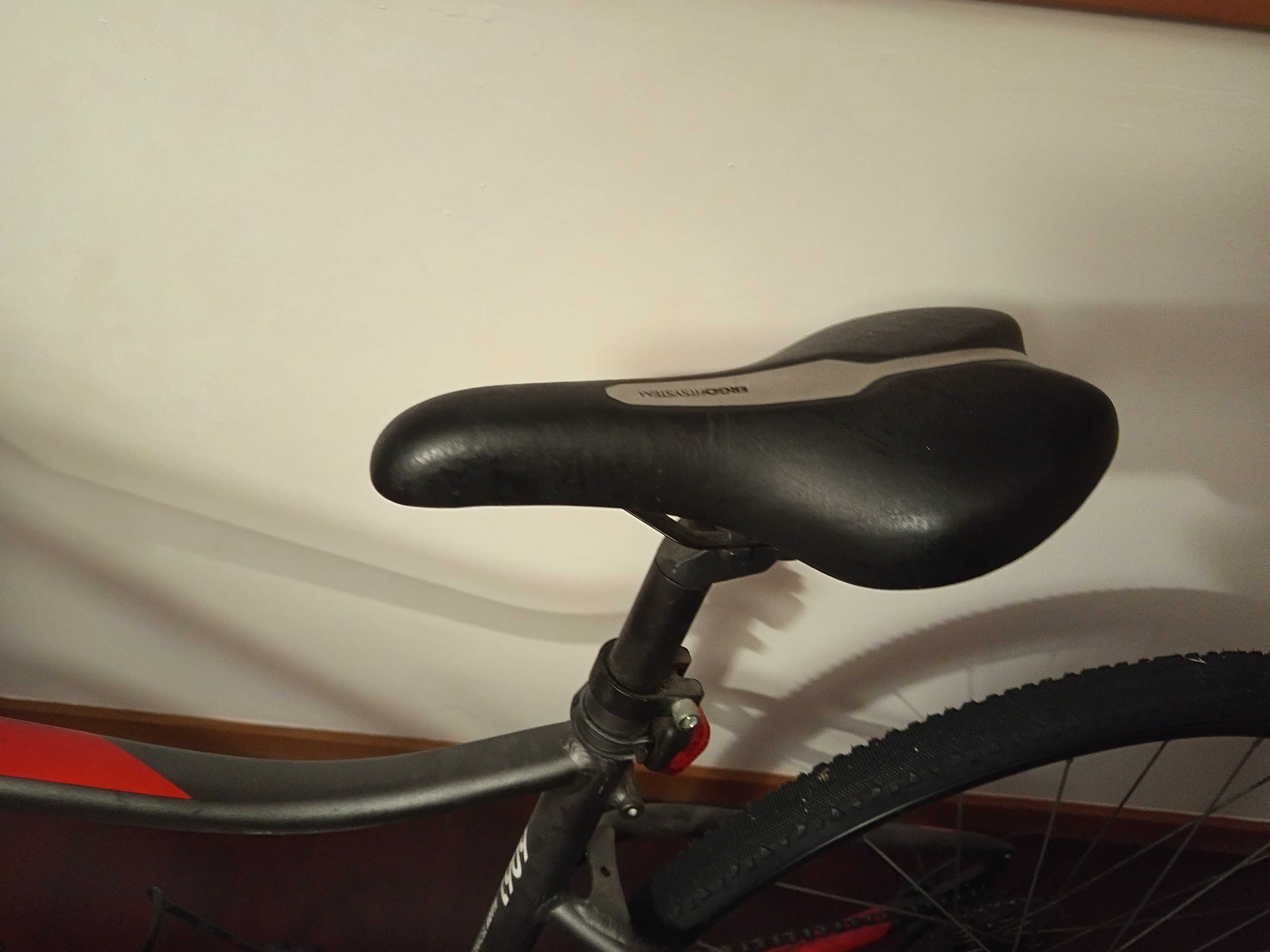 Bicicleta B'TWIN River
