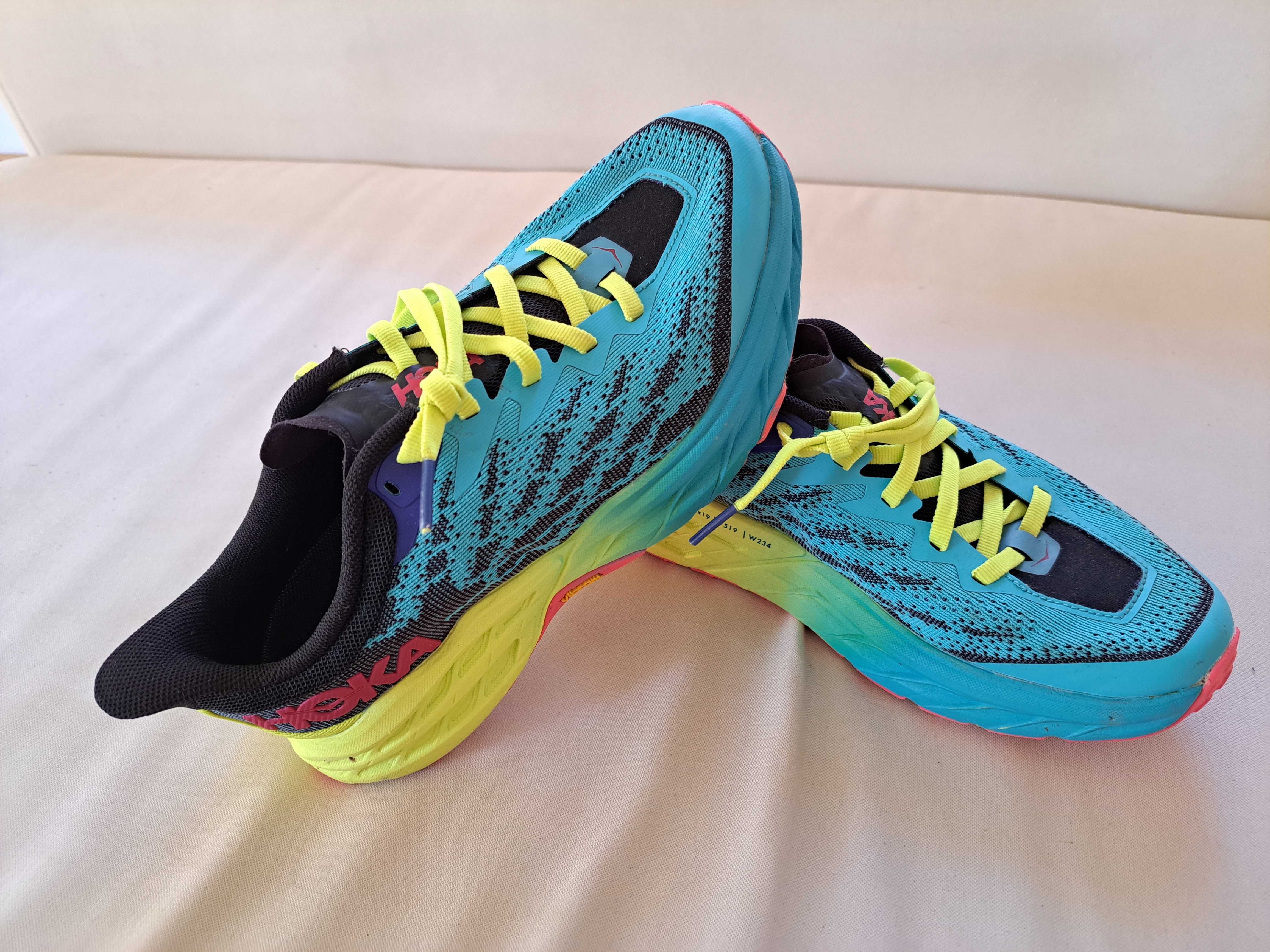 ténis HOKA speedgoat 5