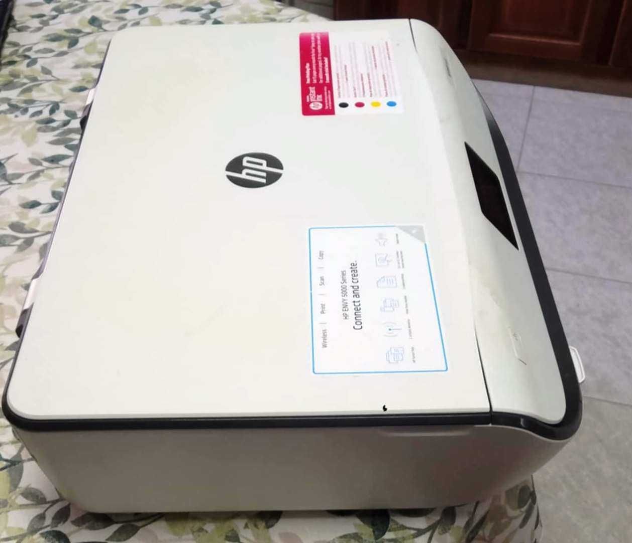 Impressora HP ENVY 5032 com avaria no Touch