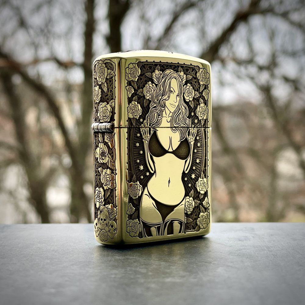 Нова оригінальна запальничка Zippo Sexy Girl Armor