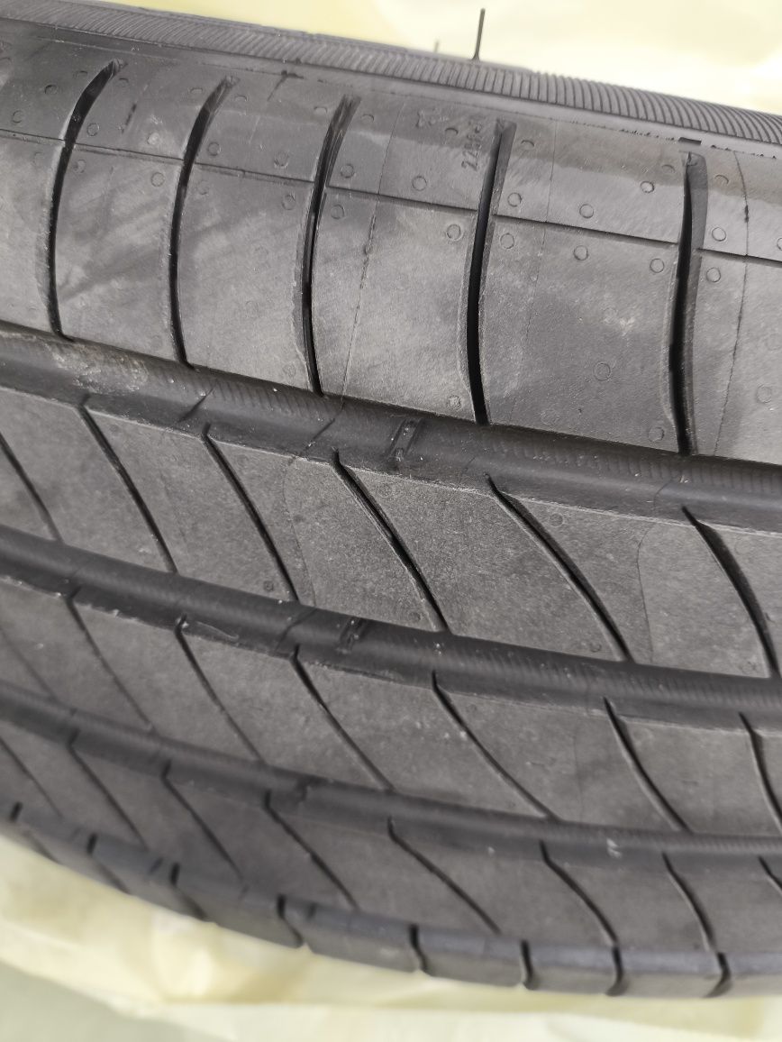 Komplet nowych opon letnich Michelin e-Primacy 195/60/18 DOT3524