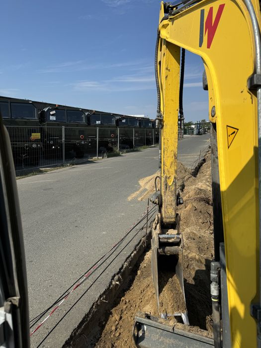 Wynajem Minikoparka bez operatora z operatorem kucie betonu wiertnica