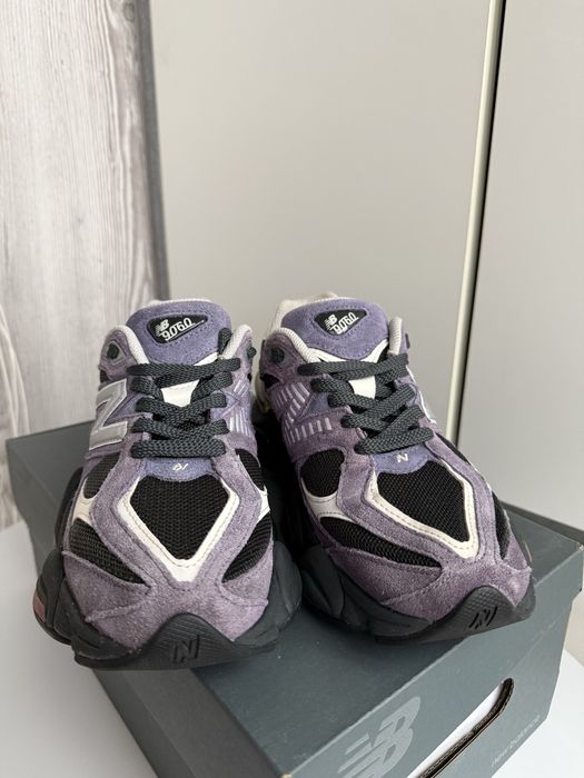 жіночі оригінальні кросівки new balance 9060