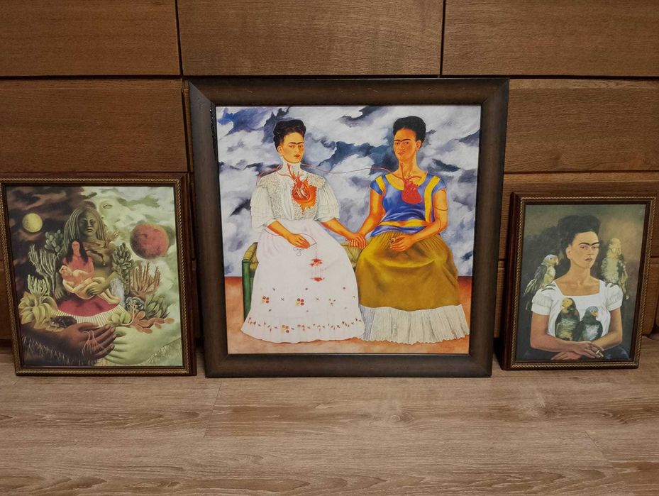 Frida Kahlo - trzy obrazy w ramach