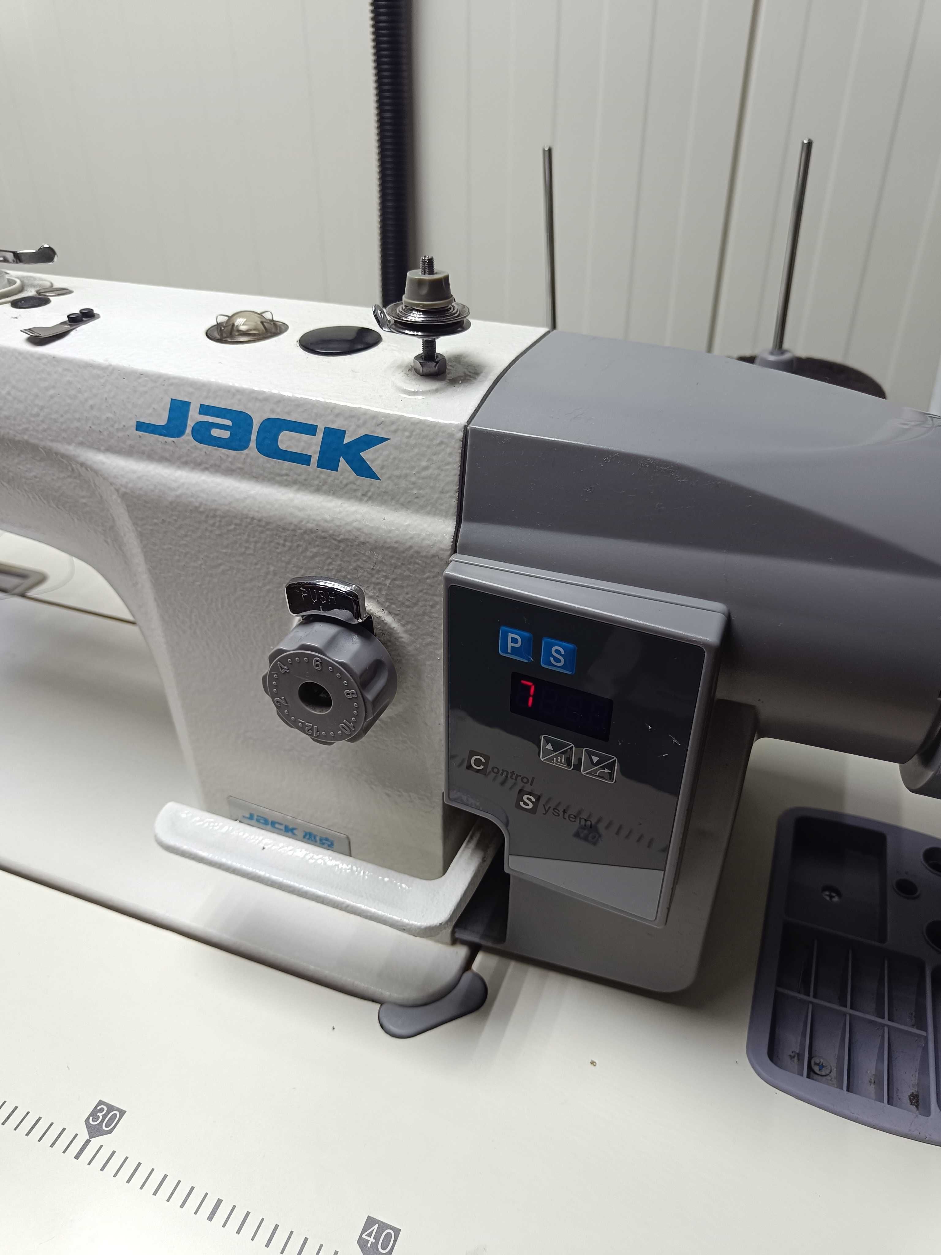 Продам: Промислову швейну машину Jack 6380BC-Q-12 (з пішохідною лапою)
