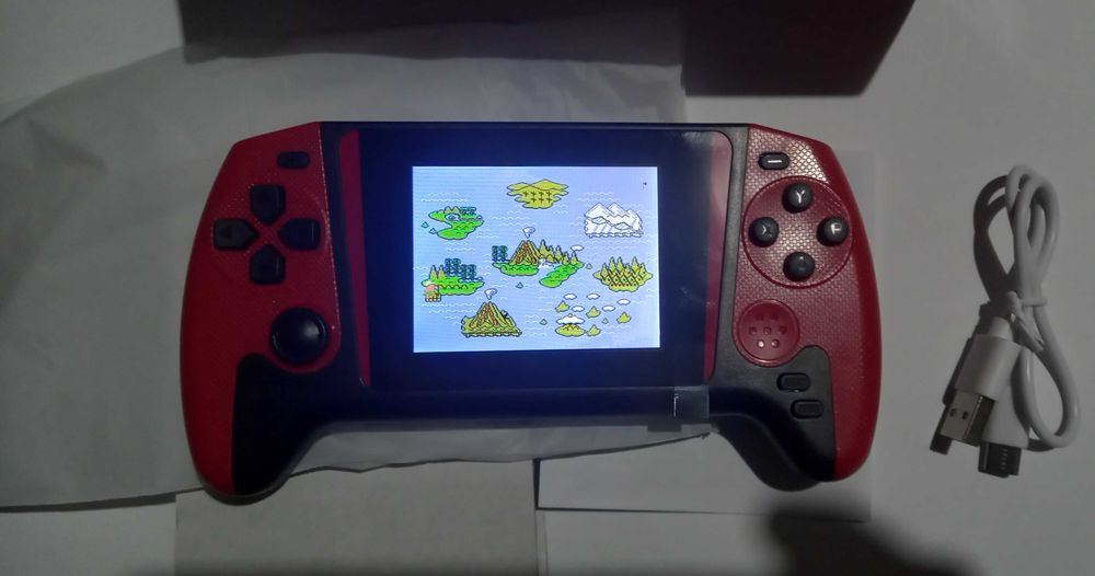 Consola de jogos retrô, adaptada também para televisão (novo).