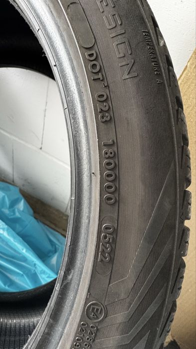 Opony wielosezonowe Vredestein Quatrac Pro 235/40 R19