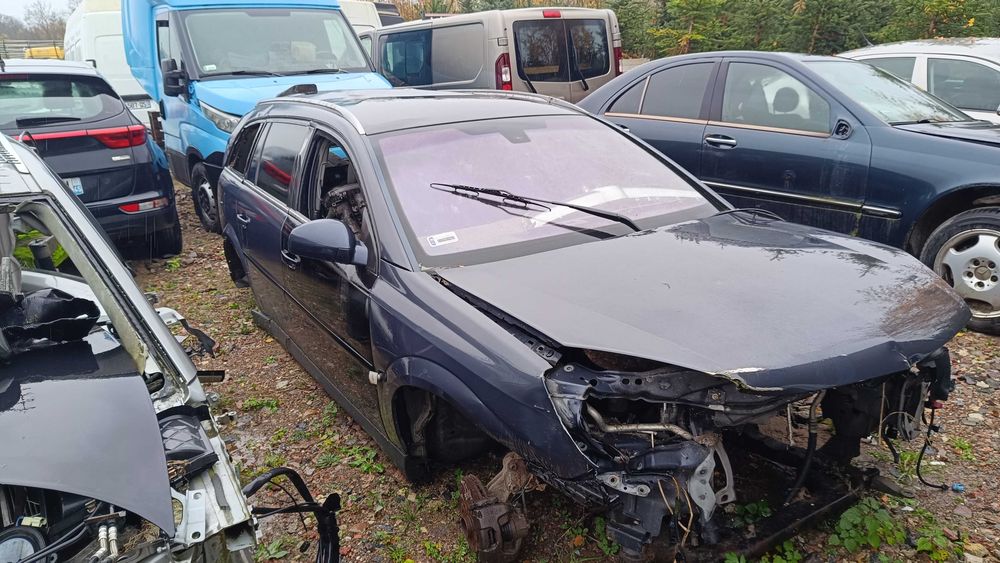 Mercedes E-klasa W211 Cały na części