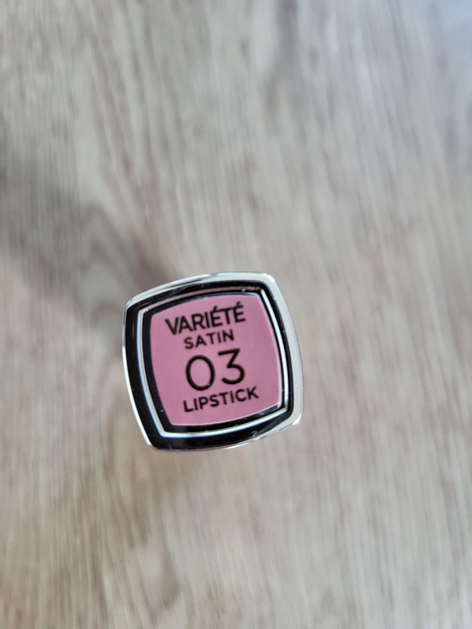 Pomadka satynowa Eveline Cosmetics Variete, 03