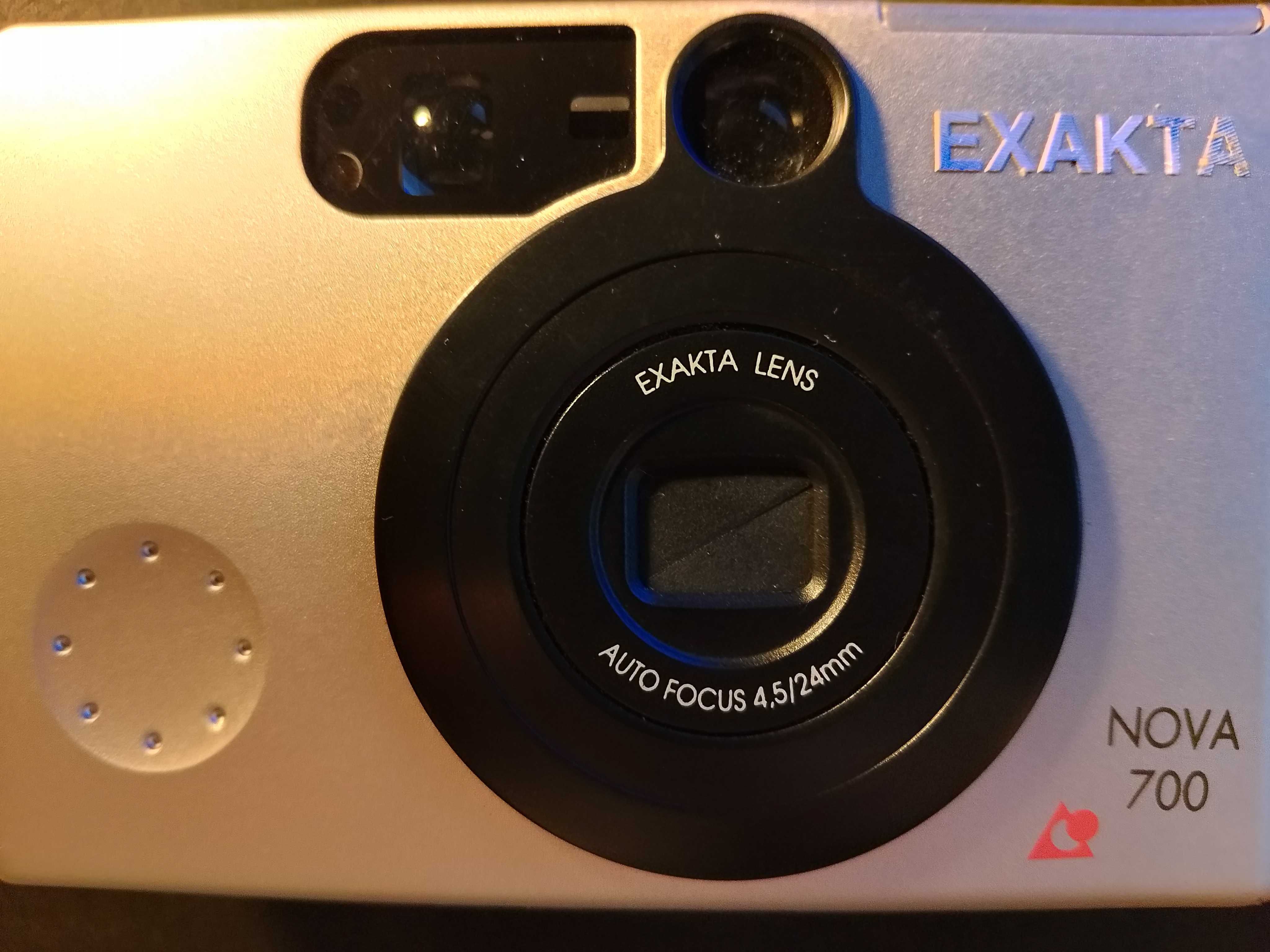 Aparat fotograficzny Exakta Nova 700 aparat z wizjeremAF na kliszę APS