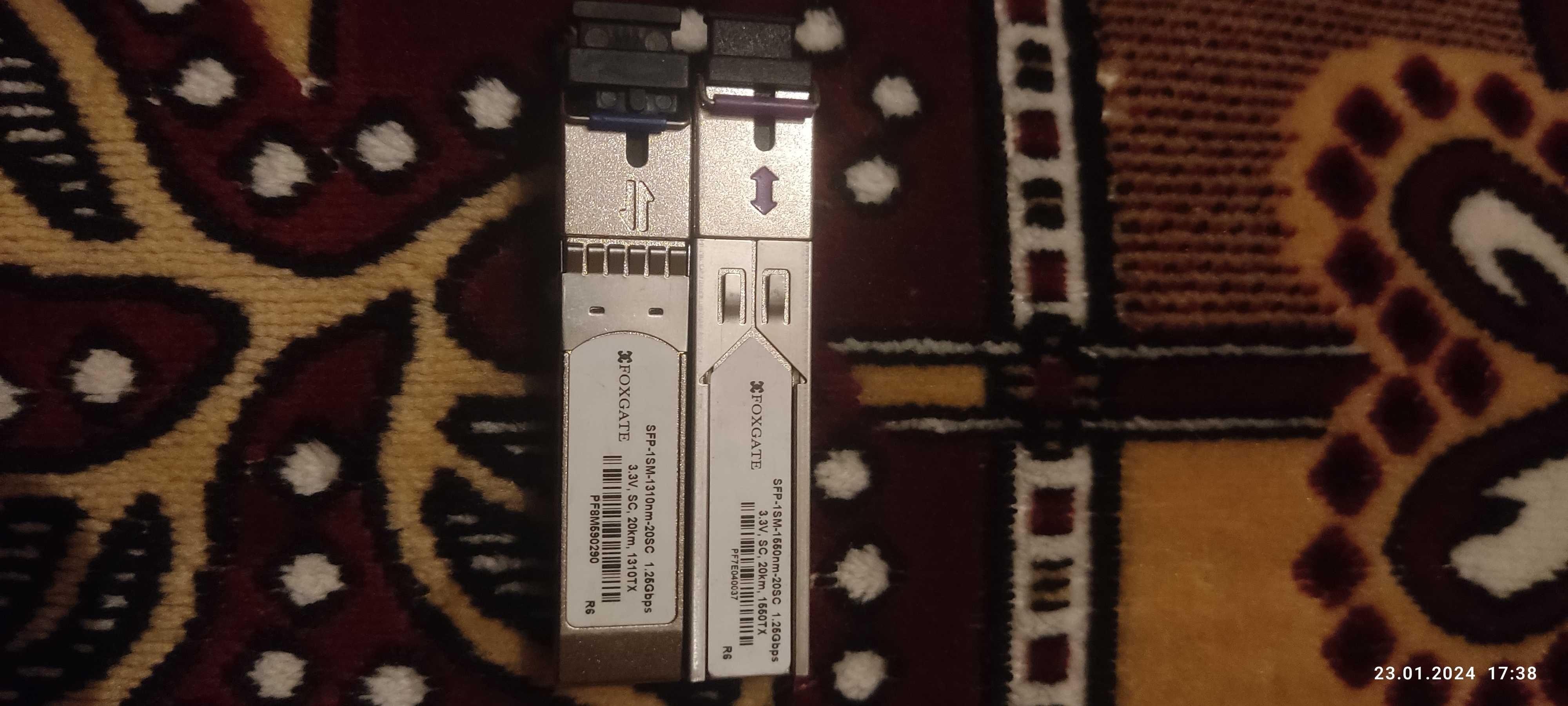 Комплект foxgate sfp-1sm-1310nm-20sc 1.25Gbps 3.3v,sc 20km 1310-1550TX