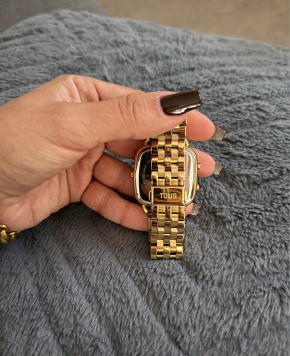 Relógio tous dourado digital