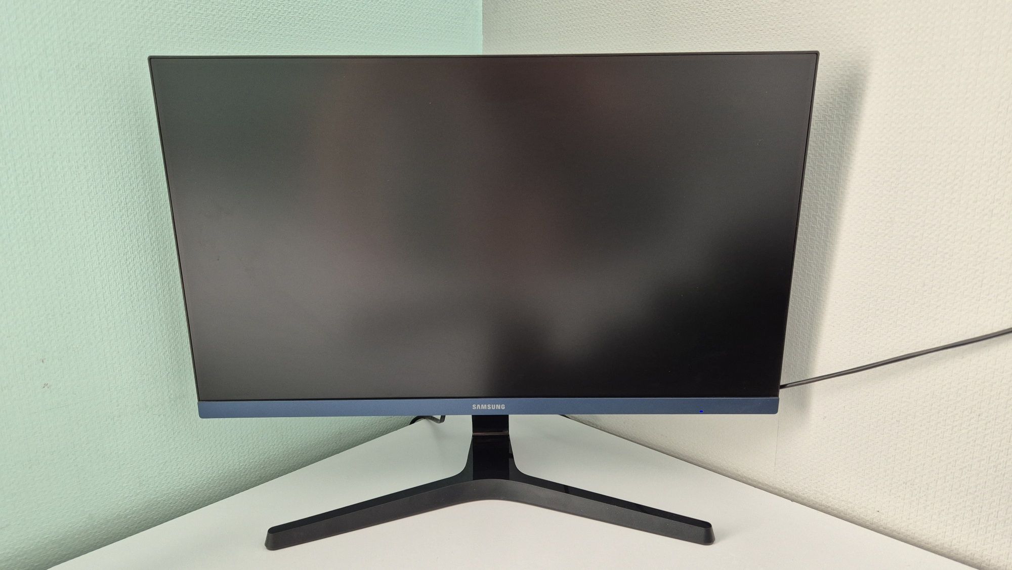 Монитор Samsung R358FHI 24 дюйма