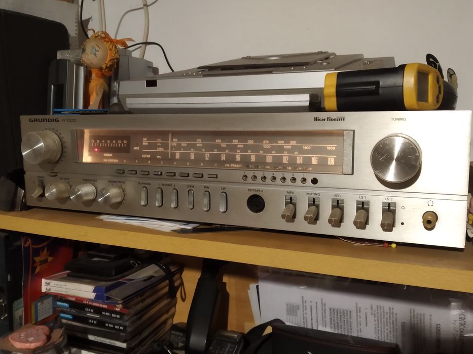 GRUNDIG R1000 amplificador e sintonizador HI-FI STEREO