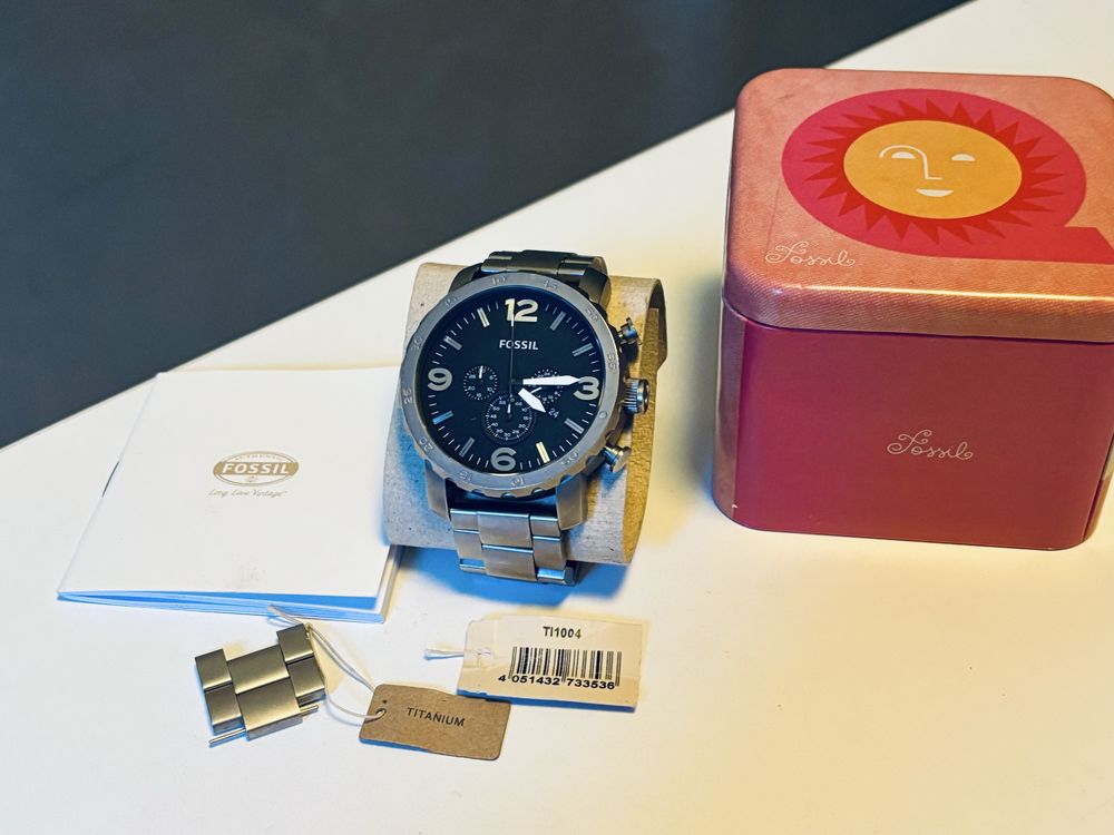 Zegarek męski Fossil Nate tytanowy model Ti1004 chronograph