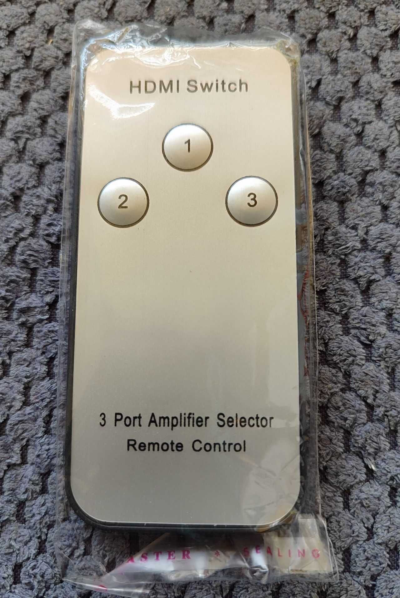 Switch HDMI 3 w 1 - pilot - nowy