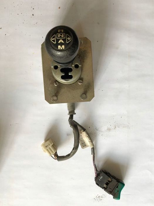 MANETKA ZMIANY BIEGÓW SCANIA 4 AUTOMAT 1381993