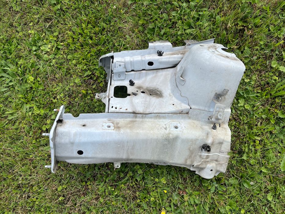 ćwiartka podłużnica ford focus mk3 2011- prawy przód