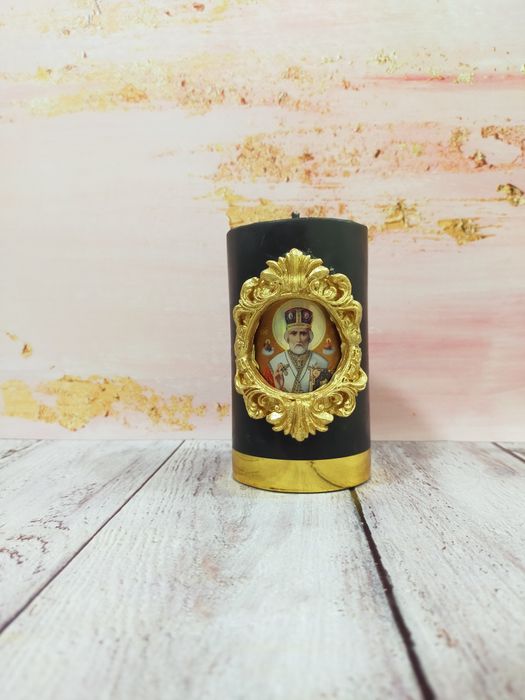 Воскові свічки для ритуала