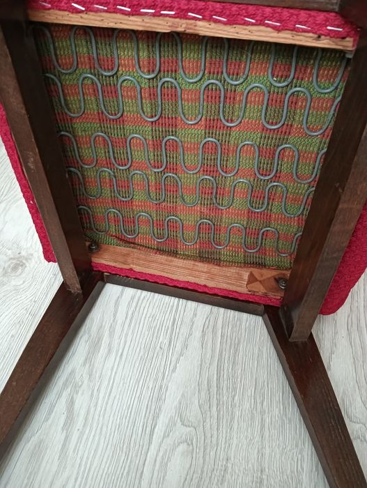 Sprzedam 4 szt krzeseł z PRL, lata 80-te,oryginalne wszystko