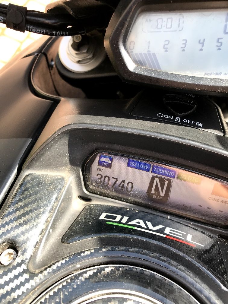 Ducati Diavel Carbon ABS