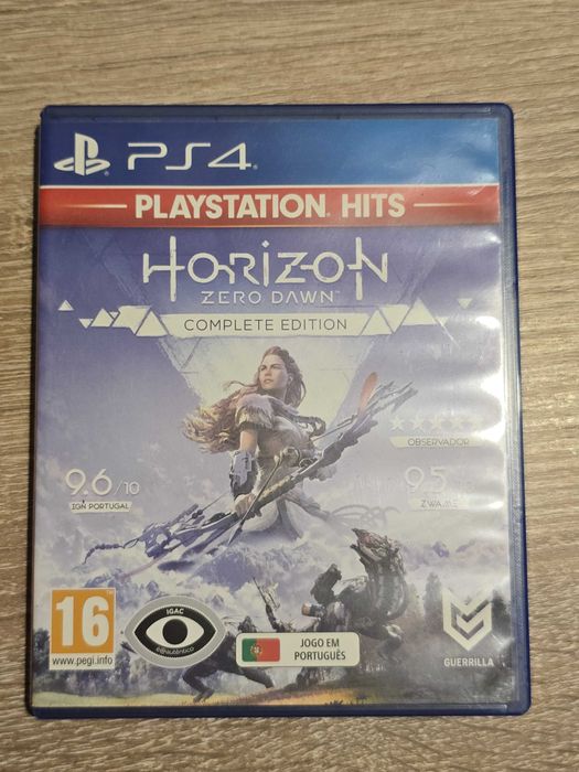 PS4 Slim 1 TB com 3 jogos