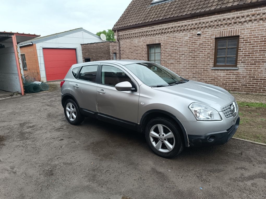 Nissan Qashqai j10 1.6