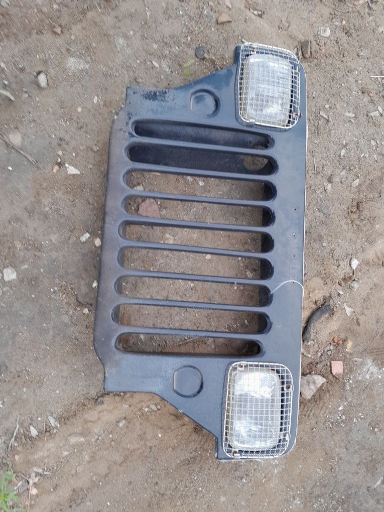 Jeep Mahindra, willys, wrangler maska atrapa grill drzwi